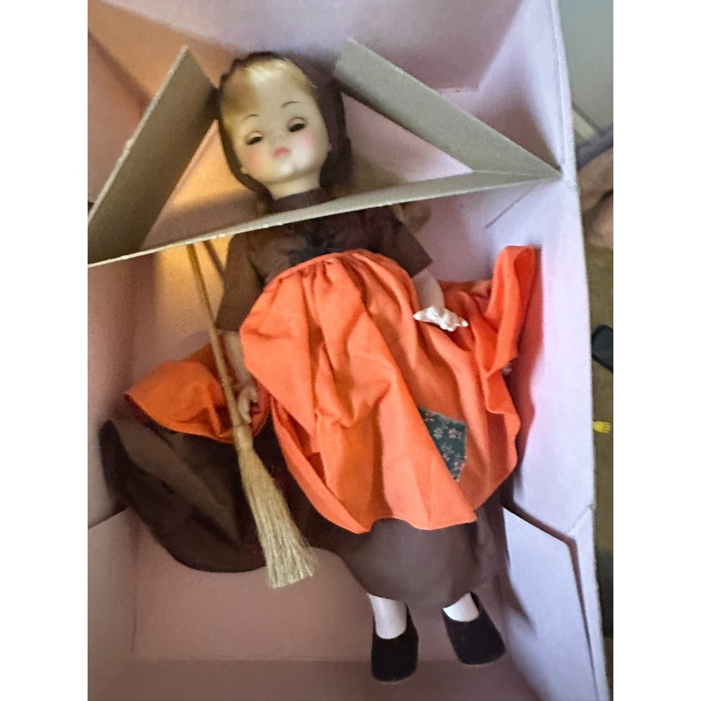Madame Alexander Poor Cinderella 1540 Fashion Doll 17 inch Vintage with Box